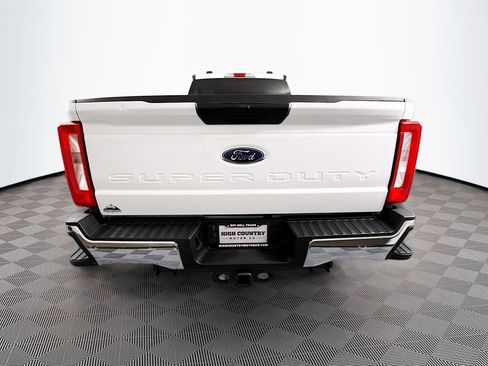 Used 2024 Ford F250 XLT w/ FX4 Off-Road Package AWD/4WD image 6