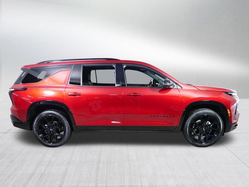 Used 2024 Chevrolet Traverse RS w/ LPO, Floor Liner Package AWD/4WD image 8