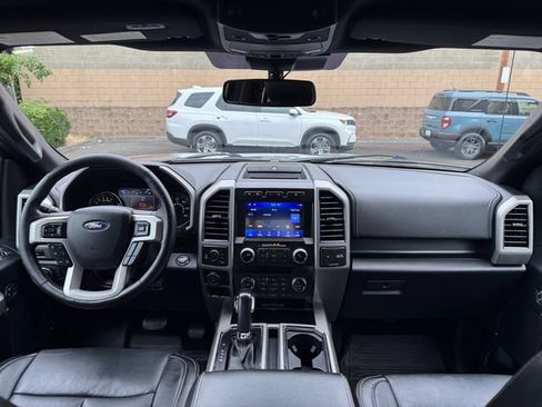Used 2019 Ford F150 Lariat w/ Equipment Group 502A Luxury AWD/4WD image 15