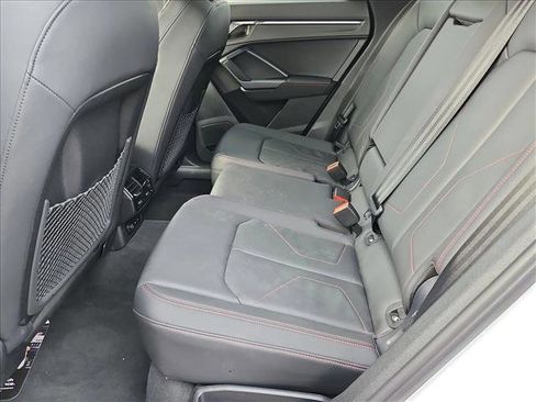 Used 2025 Audi Q3 2.0T Premium Plus w/ Premium Plus Package image 16