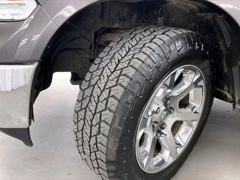 Used 2017 RAM 1500 Laramie image 33