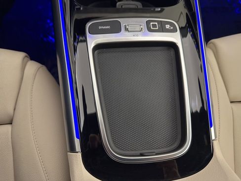 Certified 2025 Mercedes-Benz GLA 250 4MATIC image 31