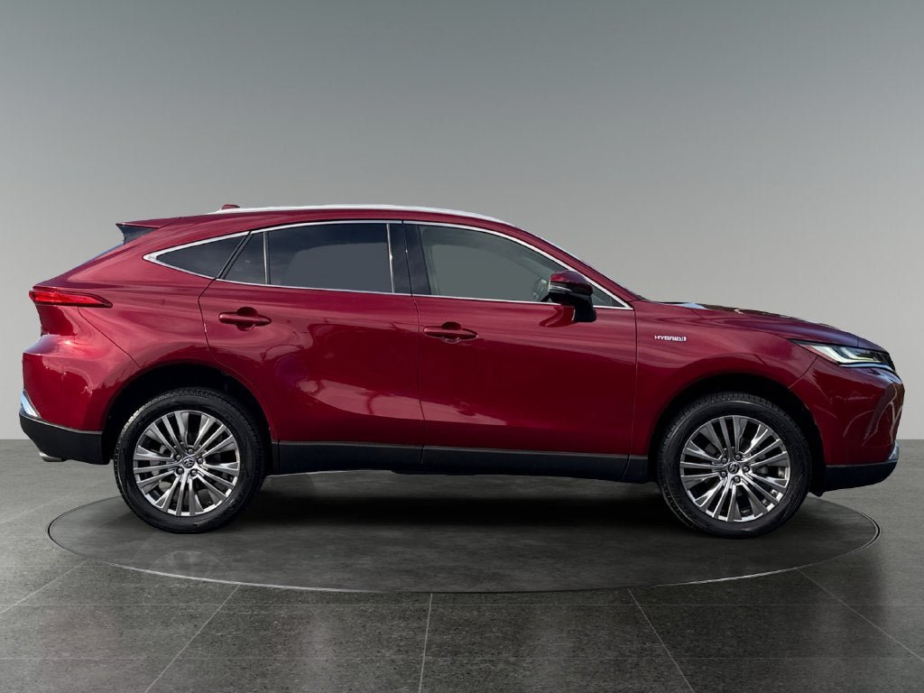 Used 2021 Toyota Venza XLE w/ Softex Package AWD/4WD image 11