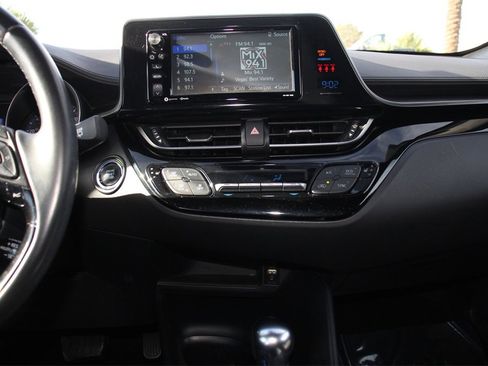 Used 2018 Toyota C-HR XLE image 17