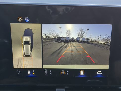 New 2026 Chevrolet Equinox ACTIV w/ Convenience Package III image 16