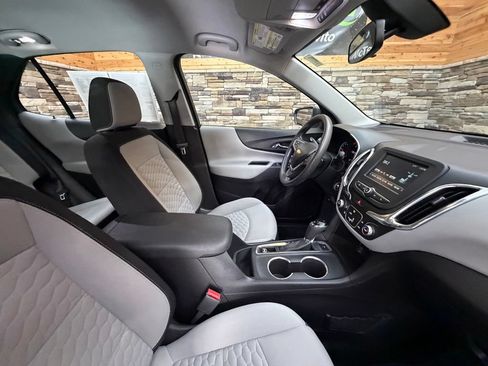 Used 2018 Chevrolet Equinox LS AWD/4WD image 32