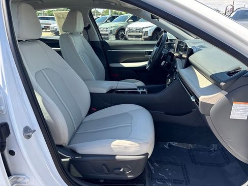 Certified 2025 Hyundai Sonata SEL FWD image 33