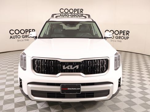 Used 2024 Kia Telluride EX w/ EX Captain's Chair Package FWD image 10