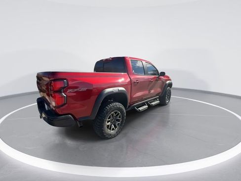 Used 2024 Chevrolet Colorado ZR2 w/ Technology Package image 8