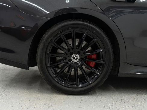 Used 2022 Mercedes-Benz S 500 4MATIC w/ AMG Line Package image 42