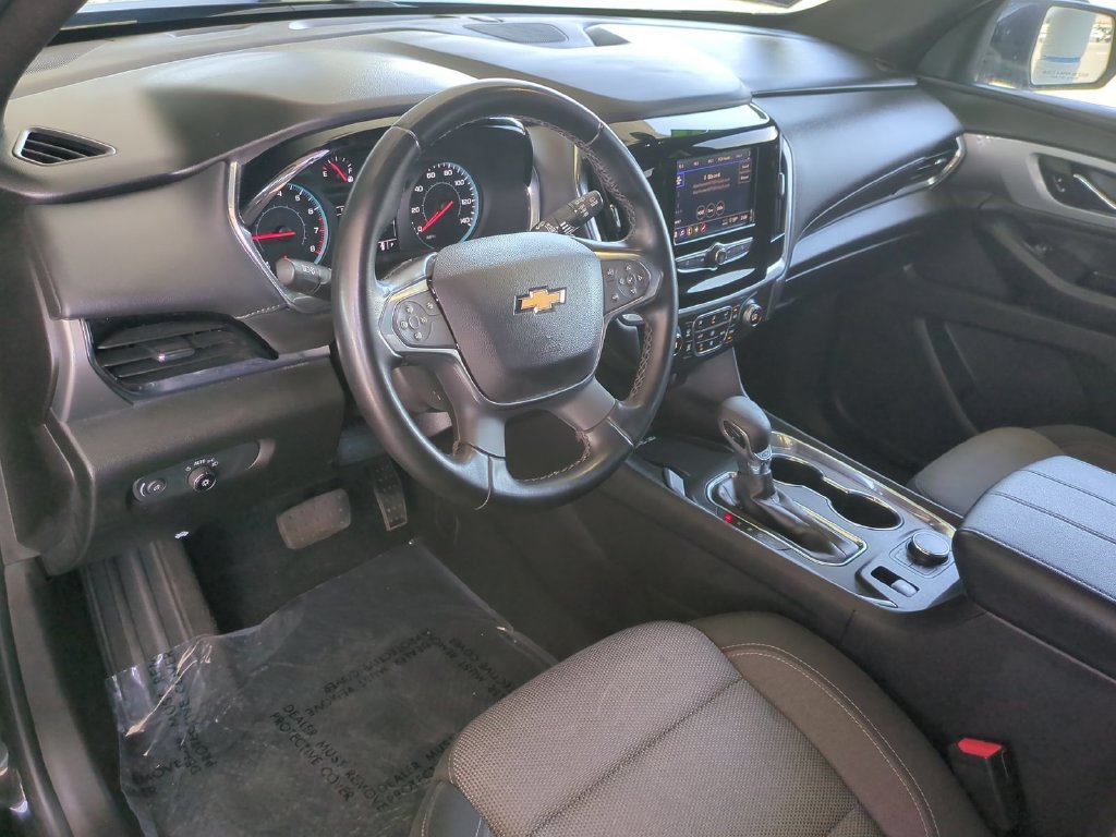 Used 2023 Chevrolet Traverse LT FWD image 11