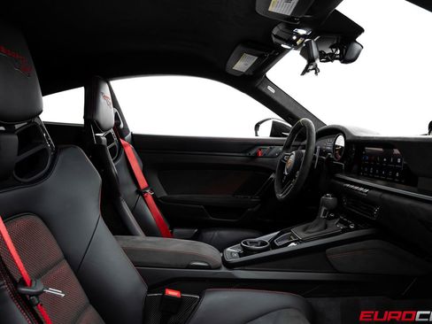 Used 2025 Porsche 911 GT3 RS RWD image 44