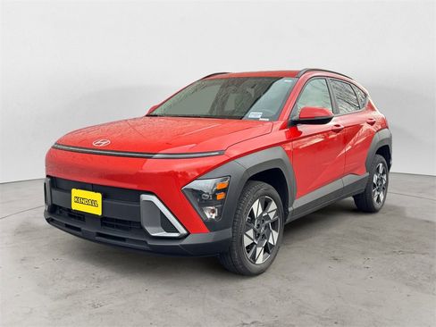 Certified 2025 Hyundai Kona SEL image 1