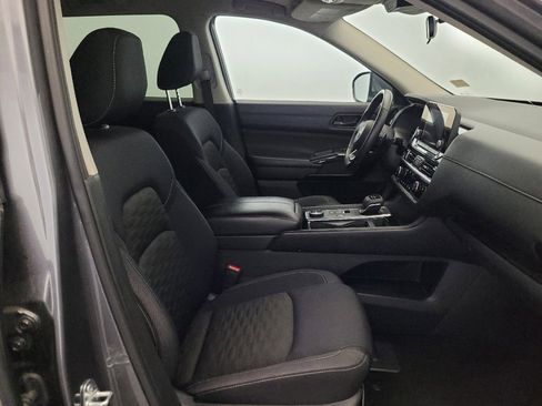 Used 2023 Nissan Pathfinder SV w/ SV Premium Package AWD/4WD image 21