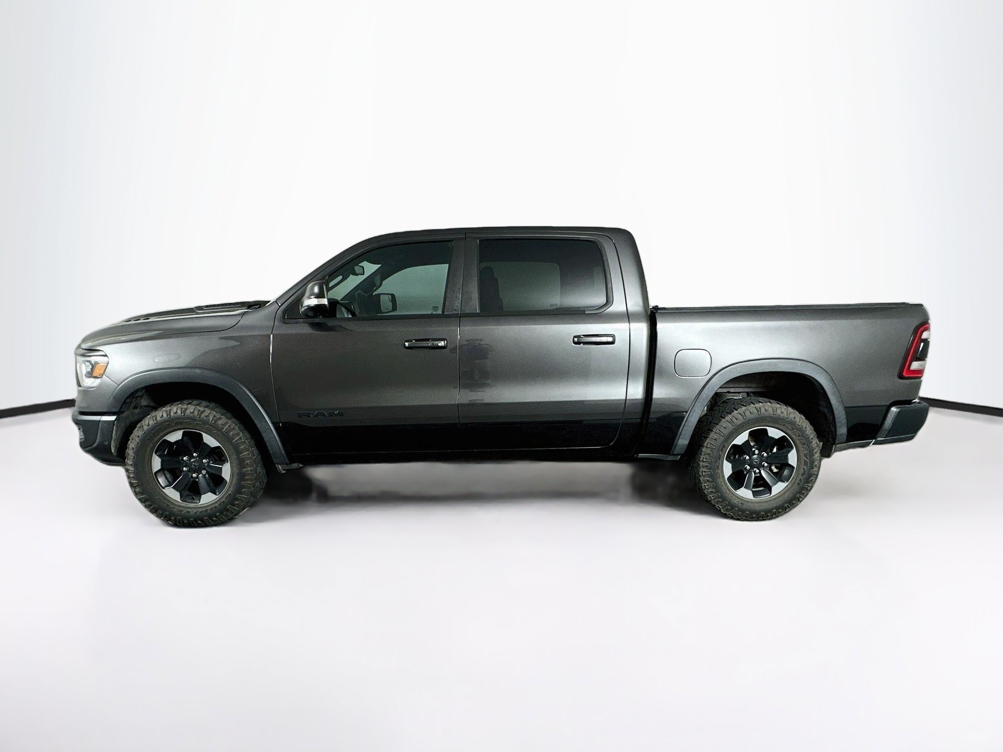 Used 2019 RAM 1500 Rebel w/ Rebel Level 2 Equipment Group AWD/4WD image 4