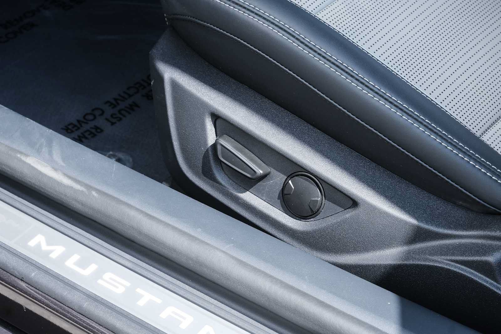 Used 2024 Ford Mustang GT Premium RWD image 33