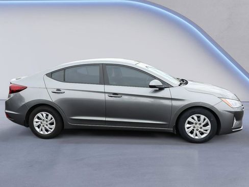 Used 2019 Hyundai Elantra SE FWD image 7