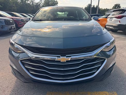 Used 2024 Chevrolet Malibu LT FWD image 2