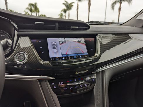 Used 2020 Cadillac XT6 Sport image 26