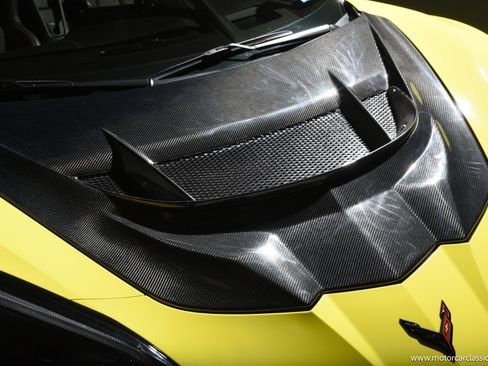 Used 2024 Chevrolet Corvette Z06 RWD image 18