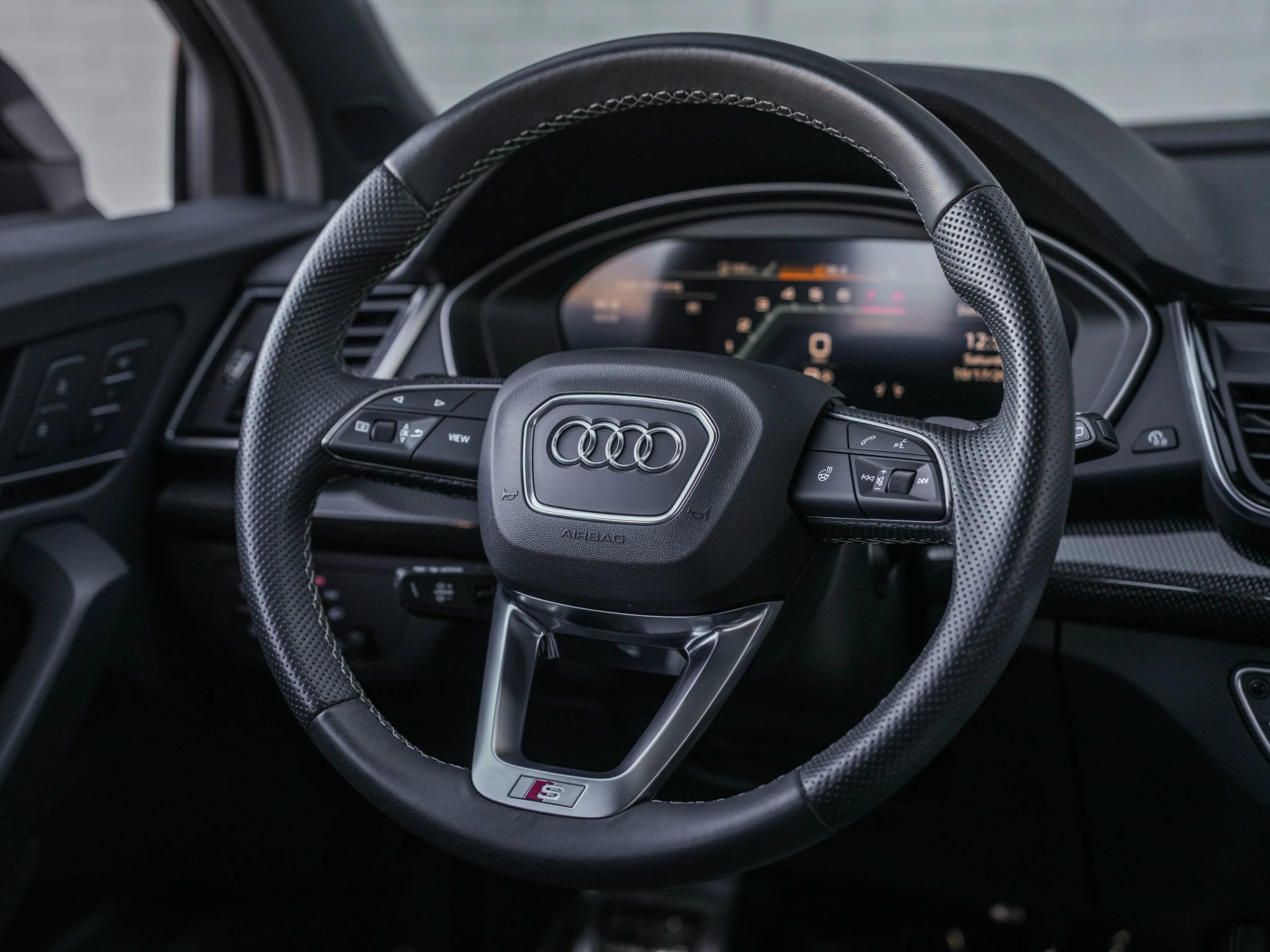 Used 2021 Audi SQ5 Premium Plus AWD/4WD image 16