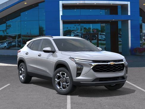 New 2026 Chevrolet Trax LT image 7