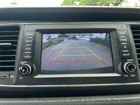 Used 2019 Kia Sedona L FWD image 50