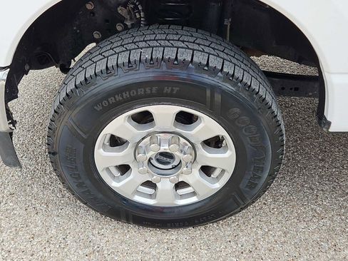 Used 2024 Ford F250 XLT w/ FX4 Off-Road Package AWD/4WD image 12