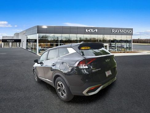 Certified 2023 Kia Sportage LX FWD image 4