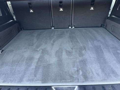 Used 2025 Mercedes-Benz EQB 300 EQB 300 image 15