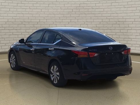 Used 2025 Nissan Altima 2.5 S FWD image 7