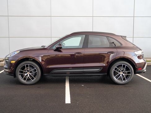 New 2026 Porsche Macan image 2