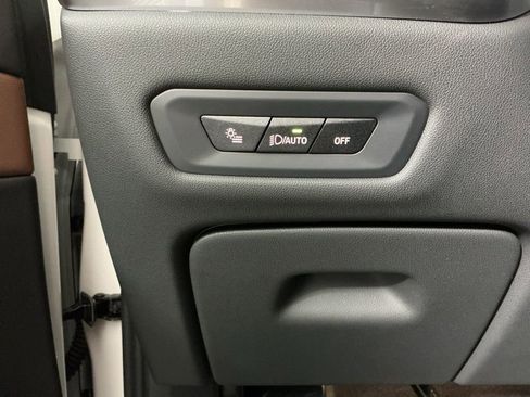 Certified 2024 BMW X5 sDrive40i w/ Premium Package image 18