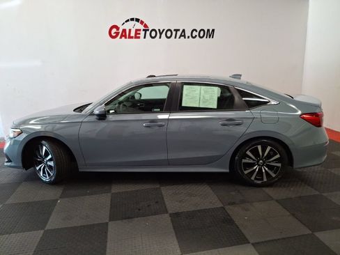 Used 2024 Honda Civic EX image 9