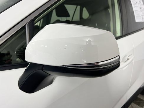 Used 2020 Toyota RAV4 XLE w/ Convenience Package image 13