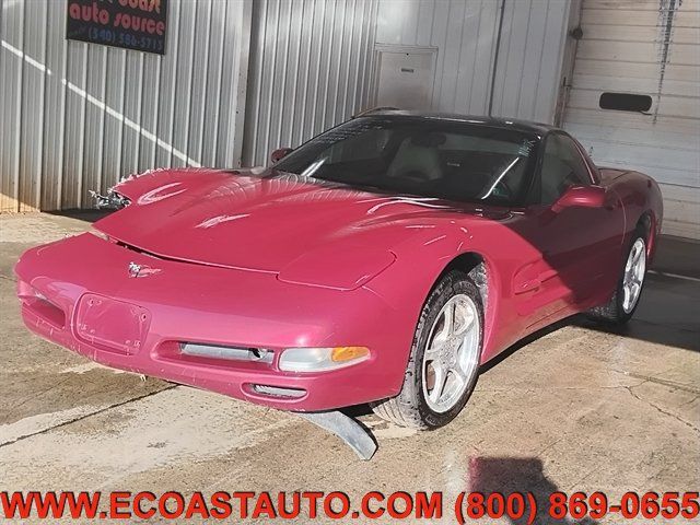 Used 2001 Chevrolet Corvette Coupe w/ Preferred Equipment Group1 RWD image 1