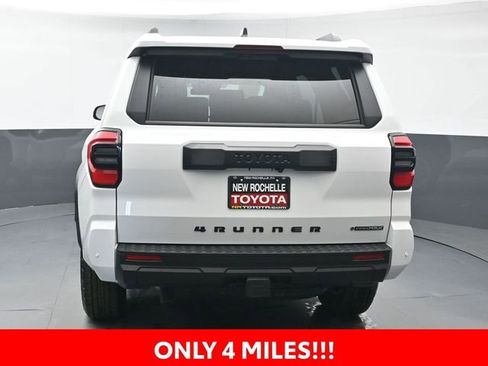 Certified 2025 Toyota 4Runner TRD Off-Road AWD/4WD image 4