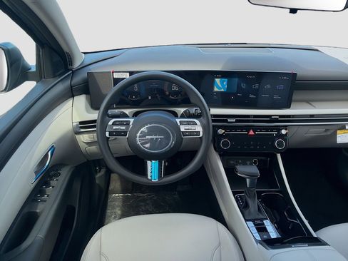 New 2026 Hyundai Tucson SEL FWD image 15