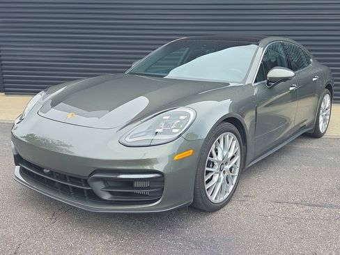 Certified 2022 Porsche Panamera 4S AWD/4WD image 1