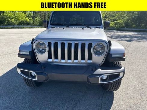 Used 2018 Jeep Wrangler Unlimited Sahara AWD/4WD image 3