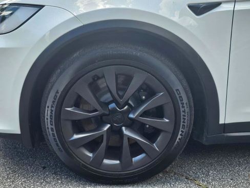 Used 2023 Tesla Model X AWD/4WD image 18