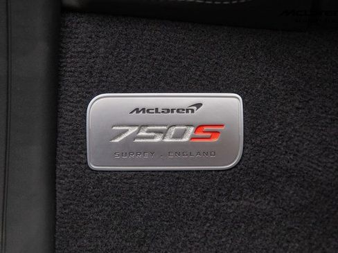 Used 2025 McLaren 750S Spider RWD image 26