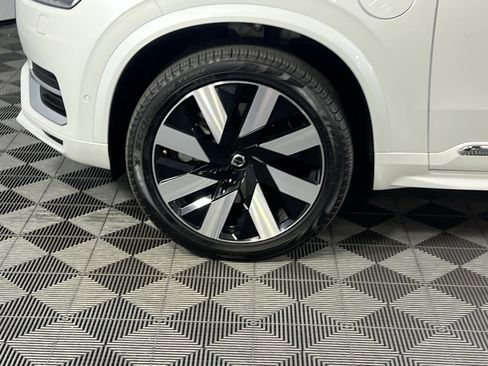 Used 2025 Volvo XC90 T8 Plus w/ Protection Package Premier image 10