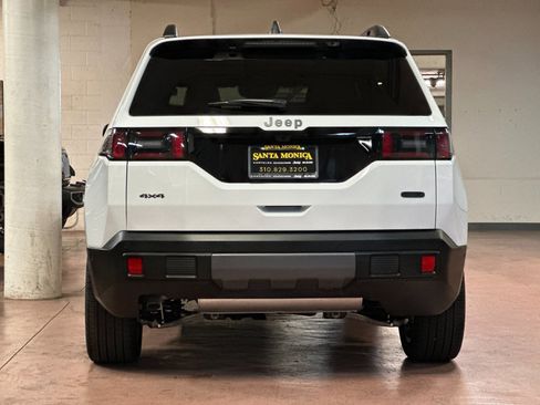 New 2026 Jeep Cherokee Overland w/ Advanced Pro Tech Group AWD/4WD image 4