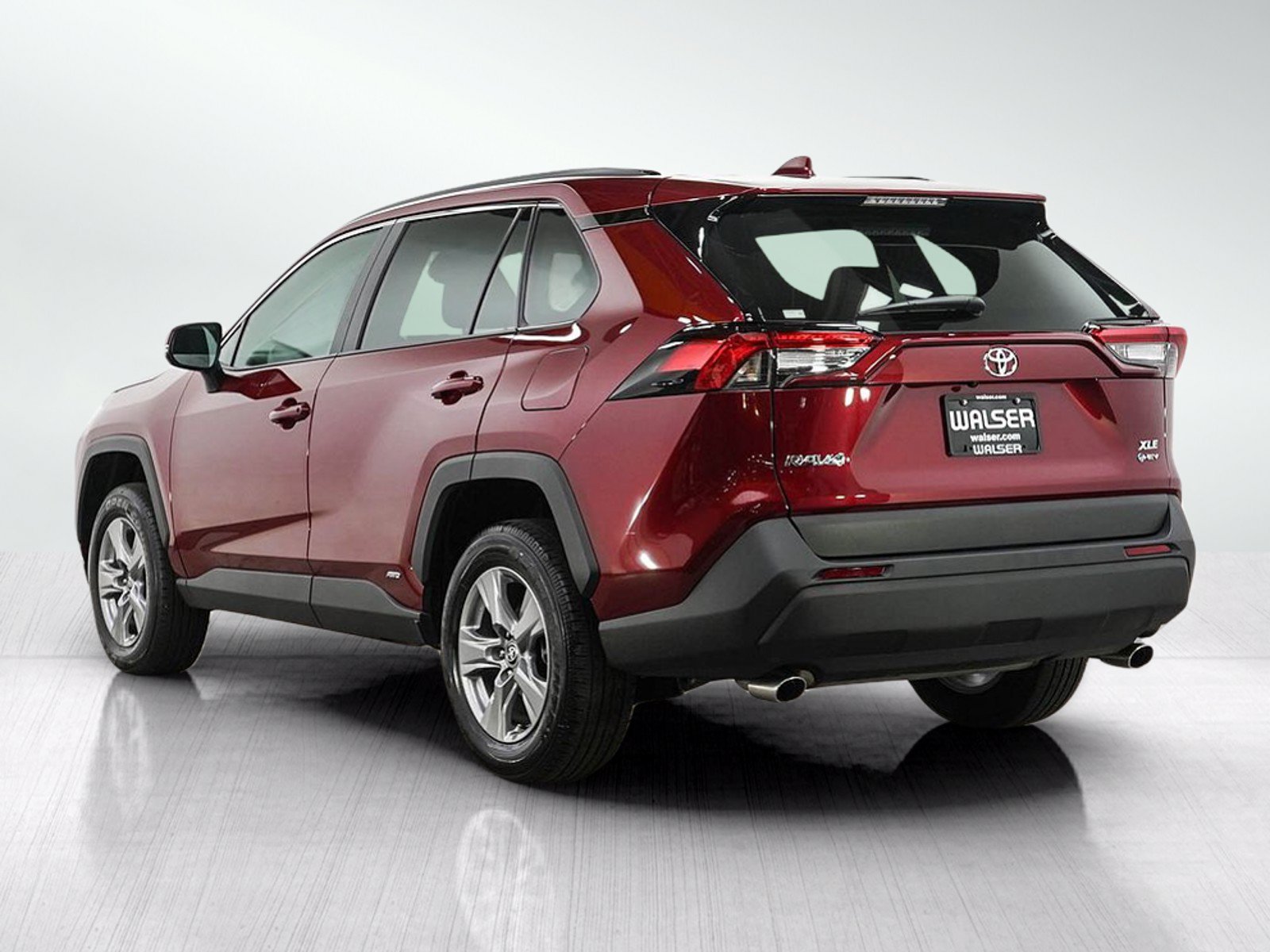 Used 2025 Toyota RAV4 XLE w/ Convenience Package AWD/4WD image 3
