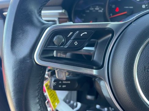 Used 2017 Porsche Macan image 30
