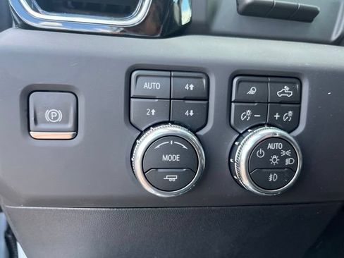 New 2026 GMC Sierra 3500 Denali w/ Denali Reserve Package AWD/4WD image 29