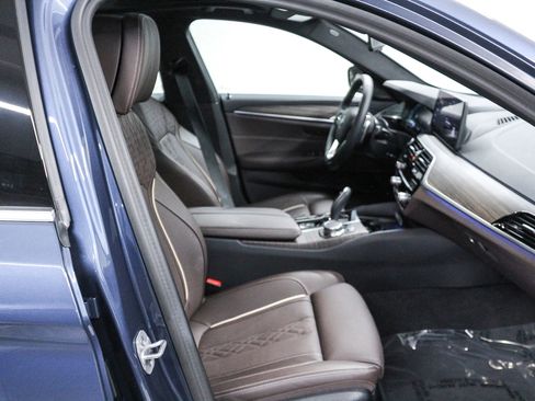 Certified 2023 BMW 530e w/ Premium Package image 18