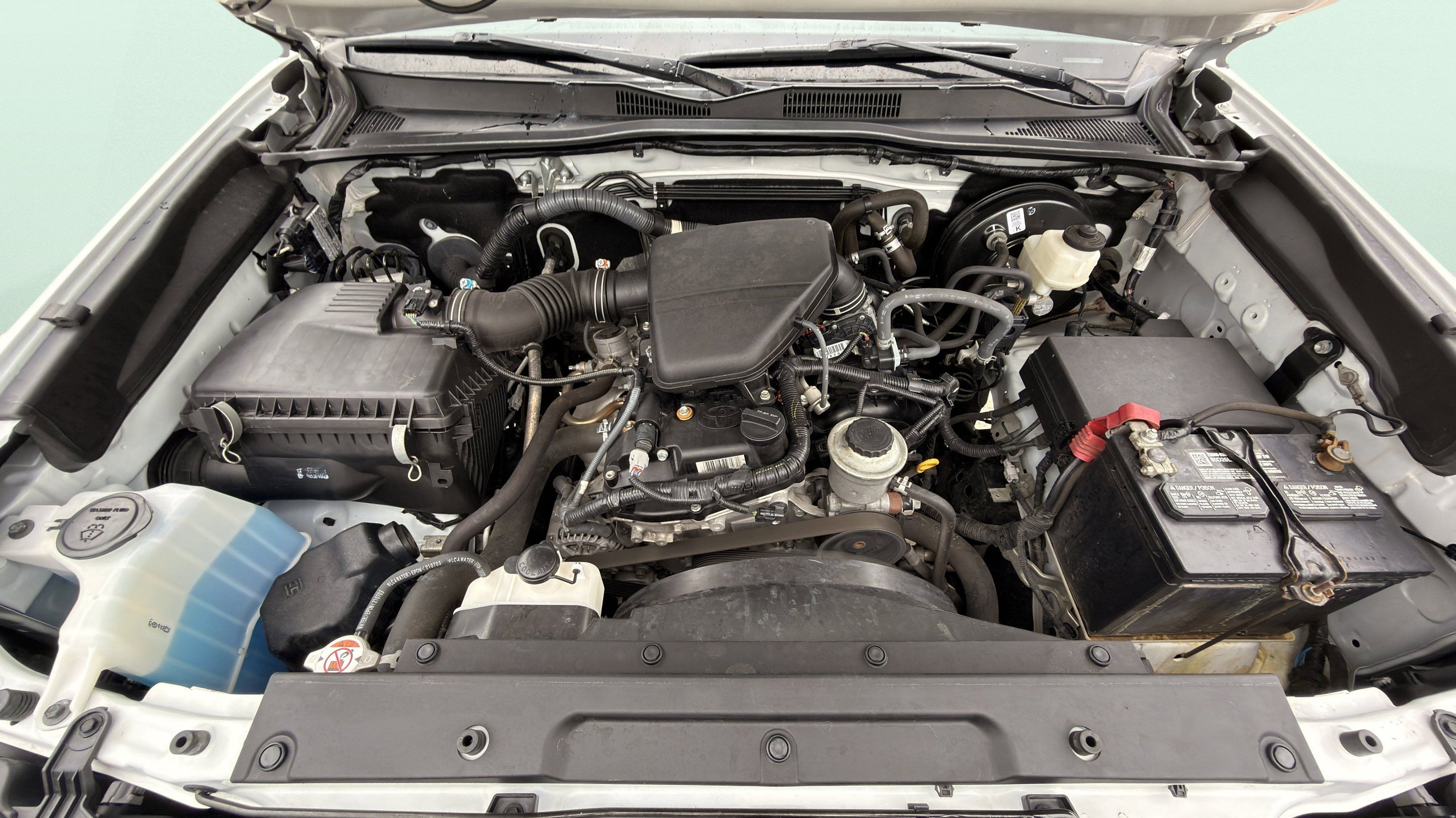 Used 2022 Toyota Tacoma SR5 RWD image 13