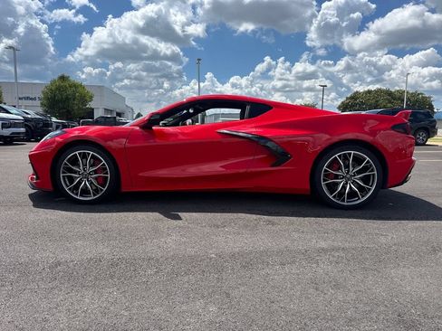 Used 2023 Chevrolet Corvette Stingray Coupe w/ Z51 Performance Package RWD image 3